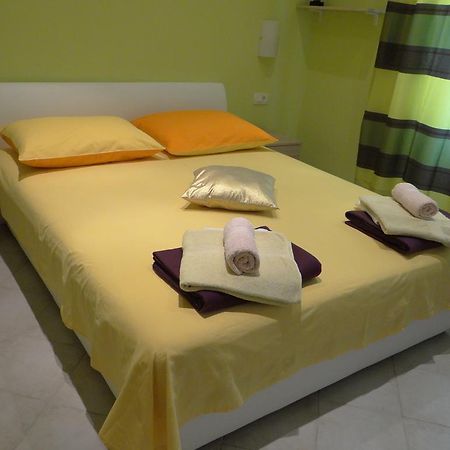 Rooms Stella Split Exterior photo
